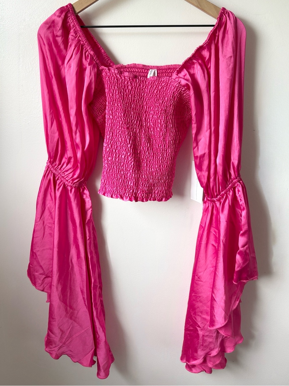 NWT live 4 truth women's fuchsia off shoulder smocked bell sleeve top